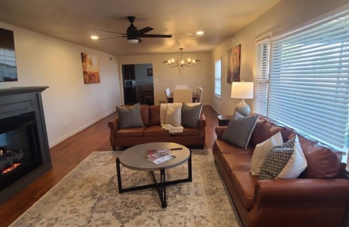 Seymour House | Country 3-bedroom/2 bathroom house with central heat/ac; WiFi