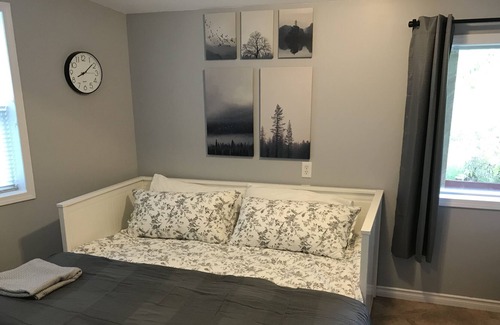 Chilliwack House | Country Barn Home Minutes from the Fraser River and Downtown Chilliwack