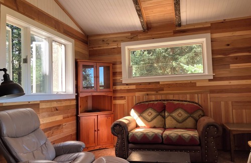 Eugene Cabin | Country cabin just 15 minutes from Hayward. Open for NCAAs and Olympic Trials!