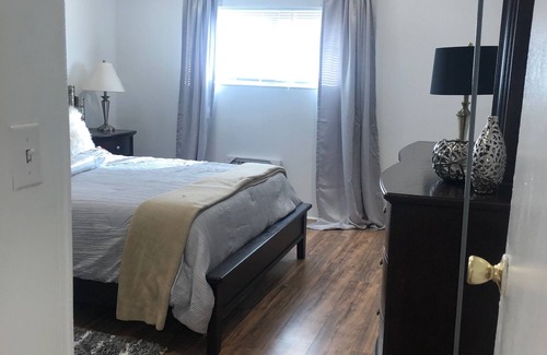Comfort Bed & Breakfast | Country Cabins #1 110 Flatrock Creek Road