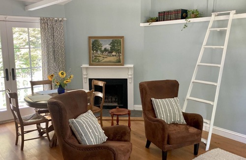 Redding Ridge Cottage | Country Cottage 2BR w/ Cozy, Modern Amenities