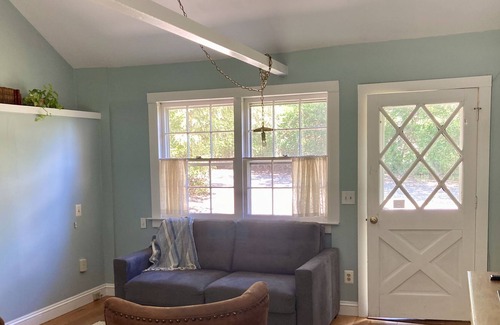 Redding Ridge Cottage | Country Cottage 2BR w/ Cozy, Modern Amenities