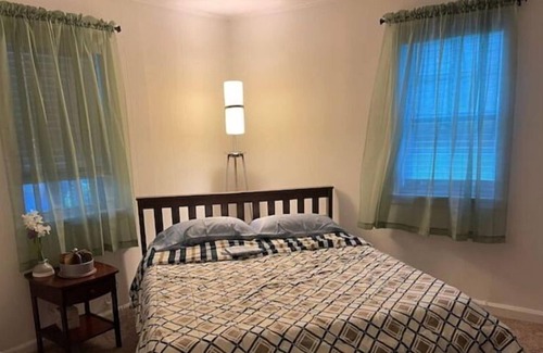 Cartersville House | Country Cottage - Butterfly Crossing