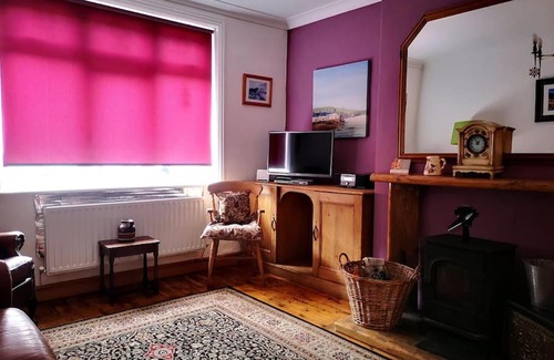 Seaham House | Country cottage by a stream. Seaham Seaglass area.