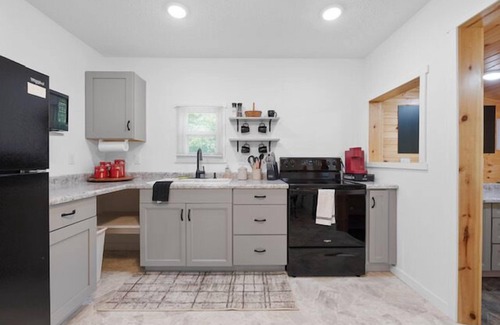 Rockbridge House | Country Cottage (Hocking Hills area)