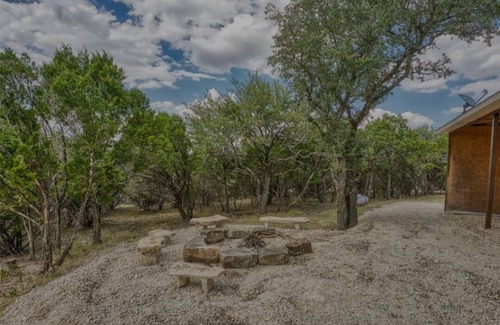 Gatesville Cottage | Country Eclipse Cottage