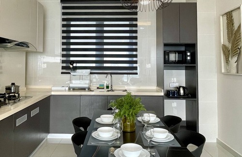 Central District Apartment | Country Garden Danga Bay/Modern/Seaview/Near CIQ/3B3B