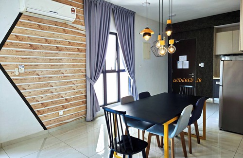 Central District Apartment | Country Garden Danga Bay by Widebed JB