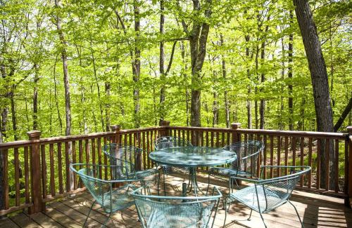 Bedford House | Country Getaway Nestled in Enchanting Westchester County near New York City