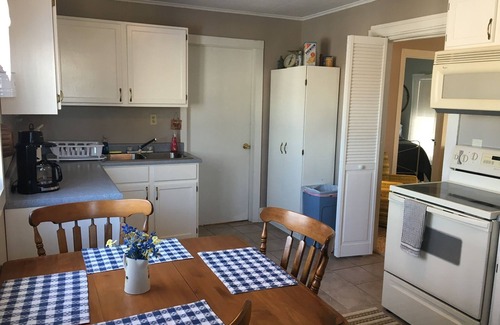 Afton House | Country Guesthouse at Wind Ridge Herb Farm