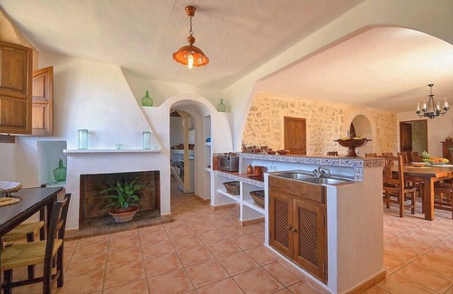 Vilafranca de Bonany Villa | Country House 'Albadallet' with Private Pool, Private Terrace and Wi-Fi