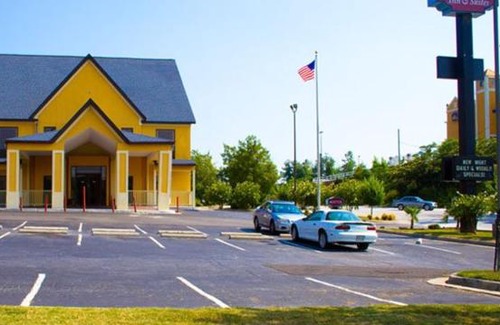 Union City Hotel | Country Hearth Inn-Union City