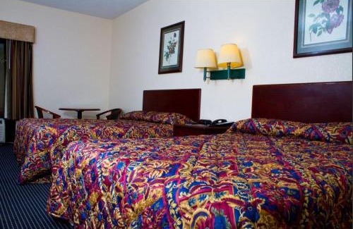 Union City Hotel | Country Hearth Inn-Union City