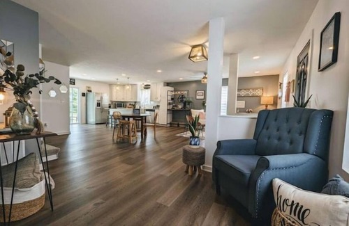 Noblesville House | Country Heaven - 7 min Ruoff Music Center