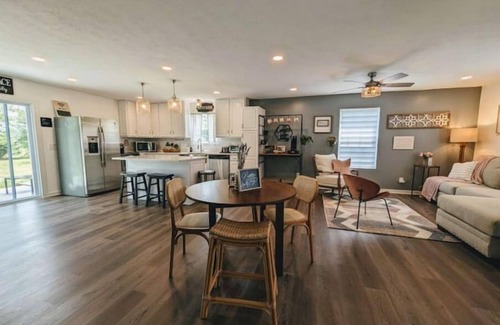 Noblesville House | Country Heaven - 7 min Ruoff Music Center