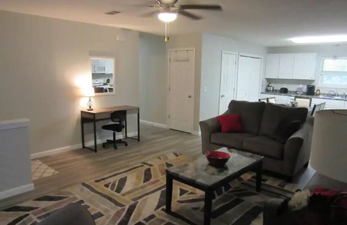 West Lafayette House | Country Home Near Purdue Sleeps 8