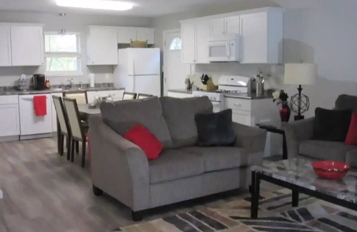 West Lafayette House | Country Home Near Purdue Sleeps 8