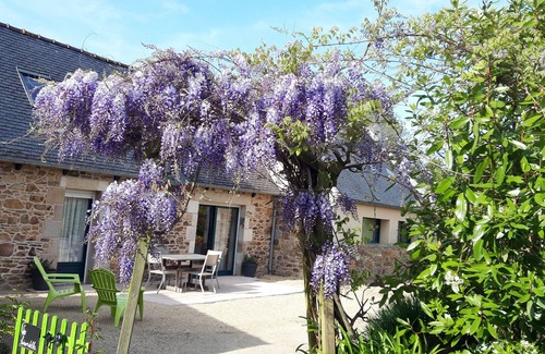 Lannion House | Country house a few minutes from the sea and the pink granite coast
