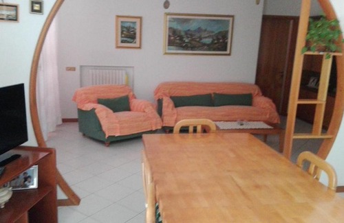 Porto Sant'Elpidio Apartment | Country house bike friendly Famiglia Belleggia