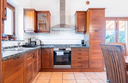 Sant Llorenc des Cardassar Villa | Country House 'Can Mandai' with Mountain View, Wi-Fi and Air Conditioning