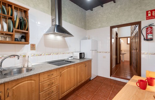 Hermigua House | Country House 'Casa Afortunada' with Sea View, Balcony and Wi-Fi
