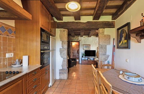 El Bruc House | Country House 'Casa Farigola' with Mountain View, Shared Pool and Wi-Fi