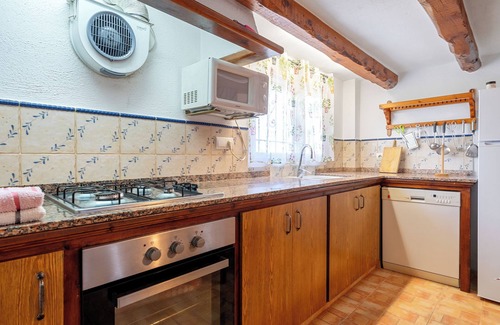Deltebre House | Country House 'Caseta Montanyana' with Private Terrace, Private Garden and Wi-Fi