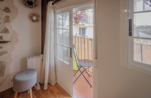 Pedro Bernardo House | Country House 'El Burrito De Gredos' with Balcony, Wi-Fi and Air Conditioning