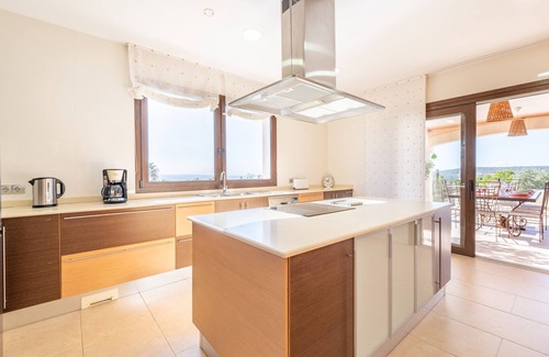 Puntiro Villa | Country House 'Es Niu' with Mountain View, Private Pool and Air Conditioning