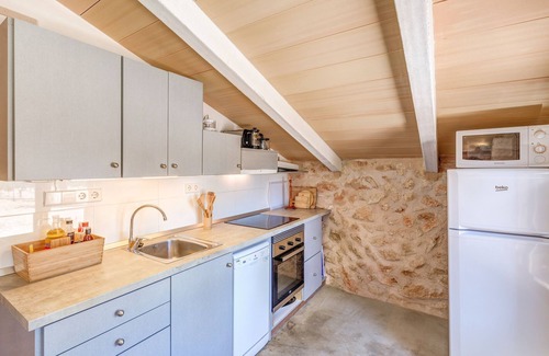 S'alqueria Blanca Villa | Country House 'Casita Els Sestadors' with Private Terrace, Wi-Fi and Air Conditioning