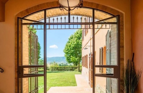 Pietrauta Apartment | Country House Fountain - Tower