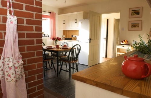 West Stow Cottage | Country house in the walled garden of historic West Stow Hall