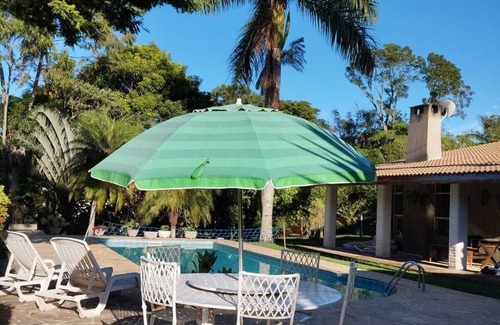 Sorocaba Cottage | Country house in a gated community, with professional sand court and swimming pool