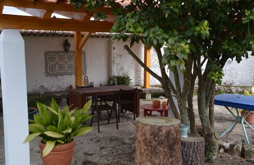 Fontanelas Cottage | Country house in a magical garden near the beach