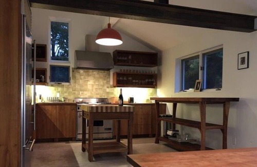 Sutton House | Country House in Sutton