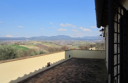 Calvi di Umbria Villa | COUNTRY HOUSE - CALVI dell'Umbria - 12 guests at 45' drive from Rome