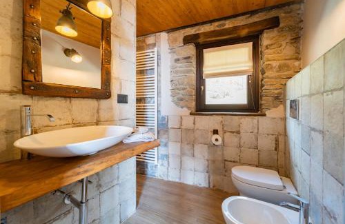Villar San Costanzo Bed & Breakfast | Country House Le Gaie Allegre