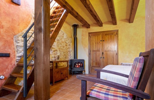 El Perello Villa | Country House "Mas D'en Curto" with Mountain View, Pool & Wi-Fi