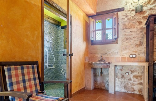 El Perello Villa | Country House "Mas D'en Curto" with Mountain View, Pool & Wi-Fi
