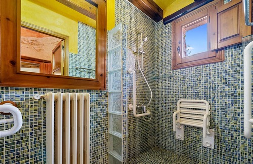 El Perello Villa | Country House "Mas D'en Curto" with Mountain View, Pool & Wi-Fi