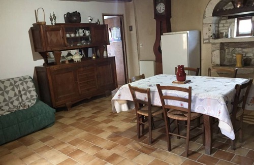 Orniac House | Country house near Cabreret