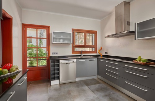 Portopetro Villa | Country House 'Ses Penyes' with Sea View, Wi-Fi and Air Conditioning