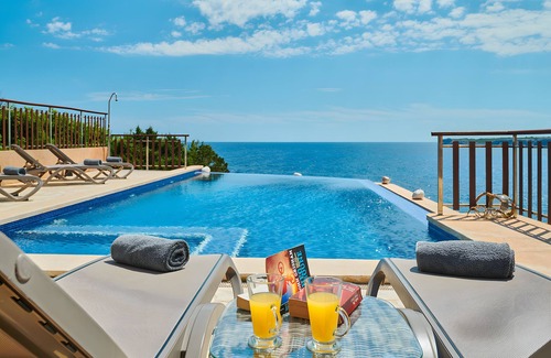 Portopetro Villa | Country House 'Ses Penyes' with Sea View, Wi-Fi and Air Conditioning