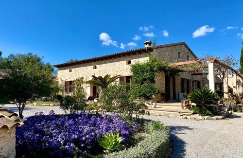 Porreres House | Country House 'Son Capella' with Mountain View, Private Pool and Wi-Fi