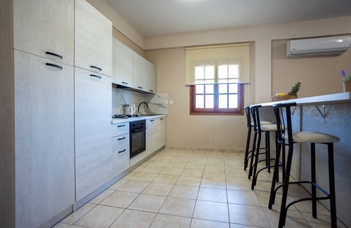 Esperion Villa | Country House 'Villa Evridiki' with Private Terrace, Wi-Fi and Air Conditioning