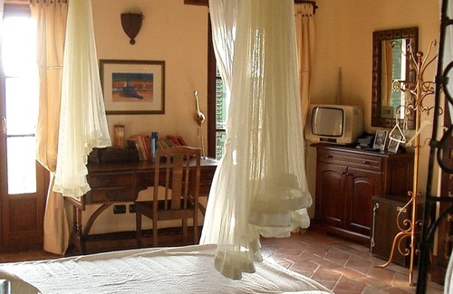 Monteprandone House | Country house with pool in a secluded location with panoramic sea 7 km, pets allowed