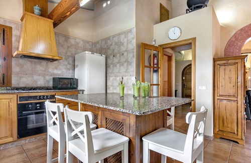 Ullaro Cottage | Country house with amazing pool and garden in a beautiful rural setting