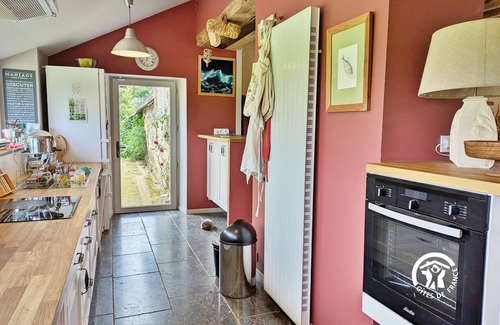 Laigne Cottage | Country house with outdoor games and fireplace, 4 bedrooms for 8 people