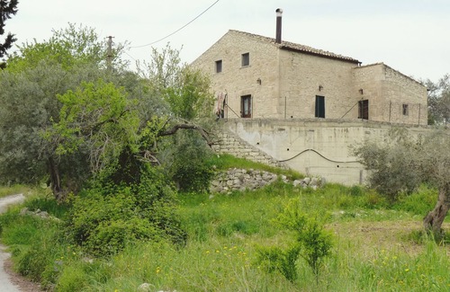 Ragusa House | Country house with hills view