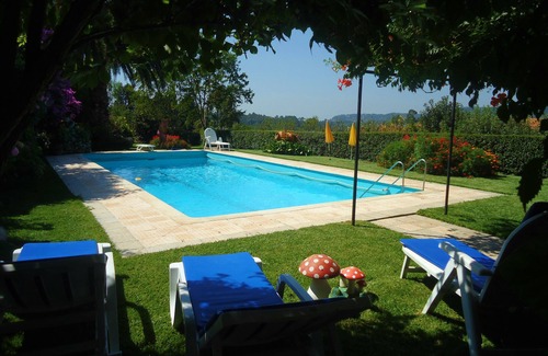 Sao Simao de Litem House | Country house with pool and garden.